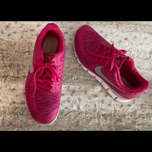 Nike Free 5.0. Fuchsia (but more red) Color Mix. Zebra print.